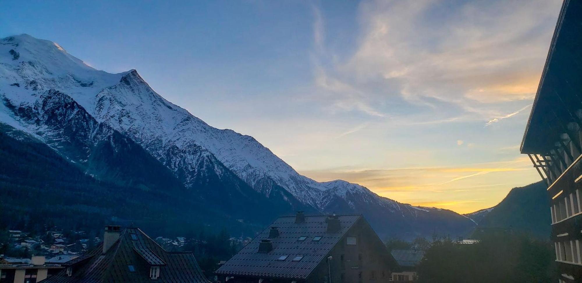 Les Pecles Mt Blanc - Chamonix Center Apartman Kültér fotó